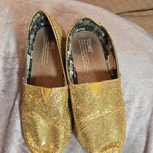 TOMS Youth Sparkling Gold Flats